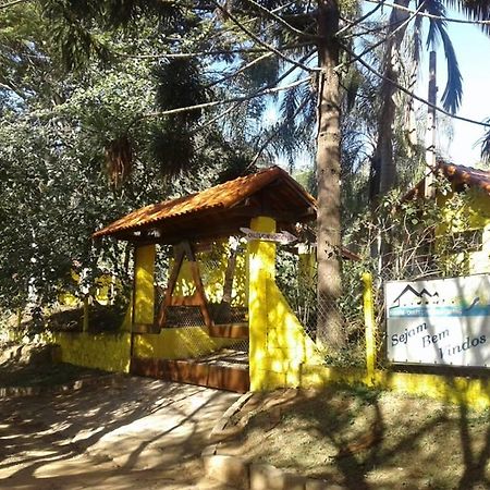 Arrelaros Pousada Bueno Brandao Exterior photo
